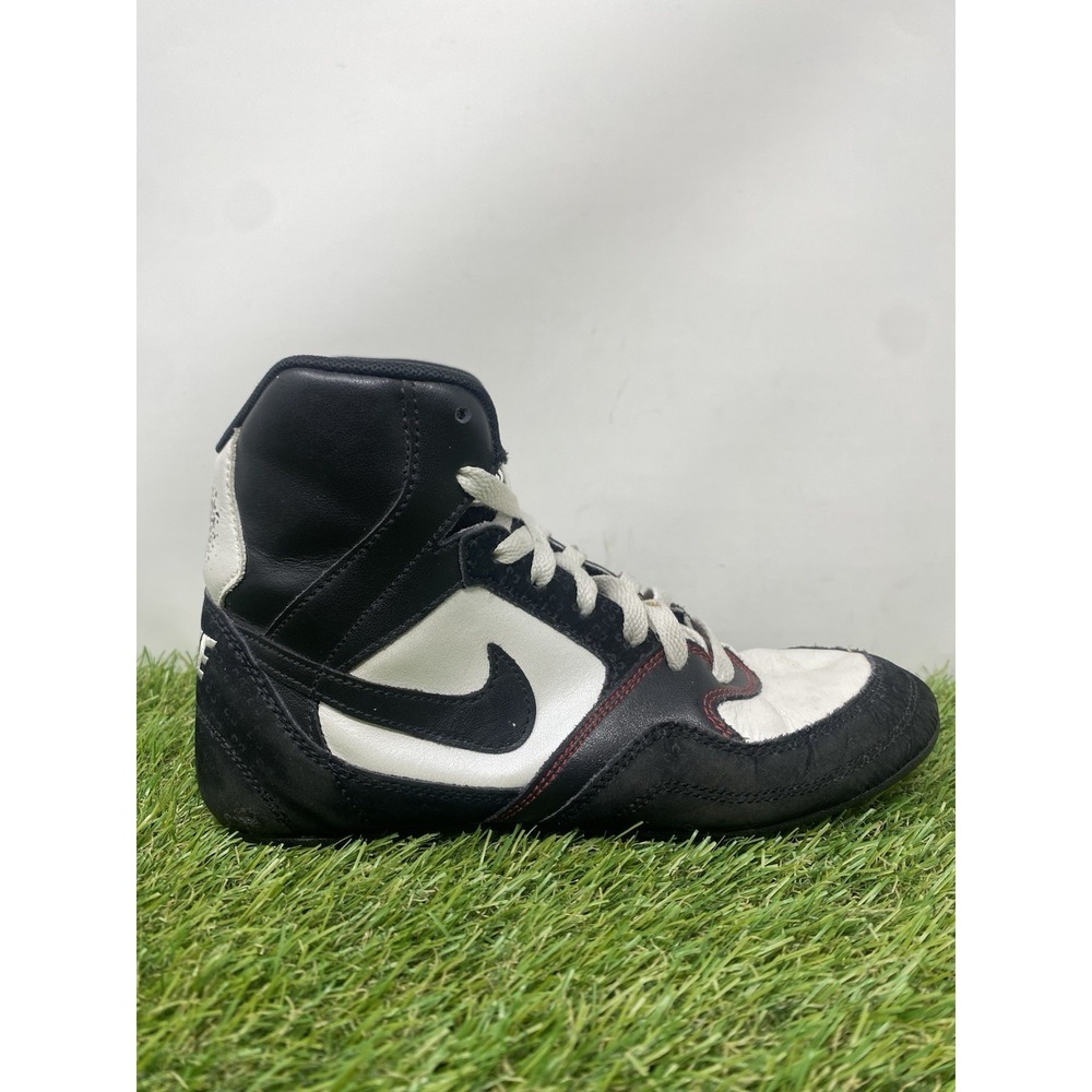 Nike Greco Supreme Wrestling Shoes Black White Skulls Calavera Women's Size 7.5